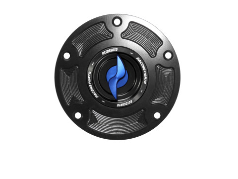 Tapa de combustible para motos Ducati con cierre rápido mecanizado en aluminio billet marca Accossato código FC105